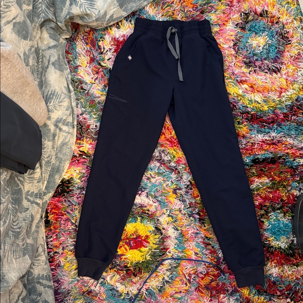 Figs Technical Collection Scrub Pants in Dark Blue - Picture 2 of 3